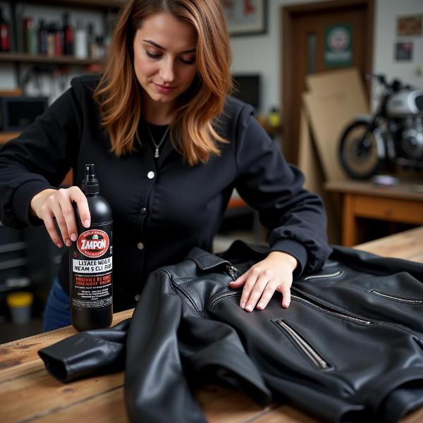 Entretien d'une veste moto en cuir pour femme