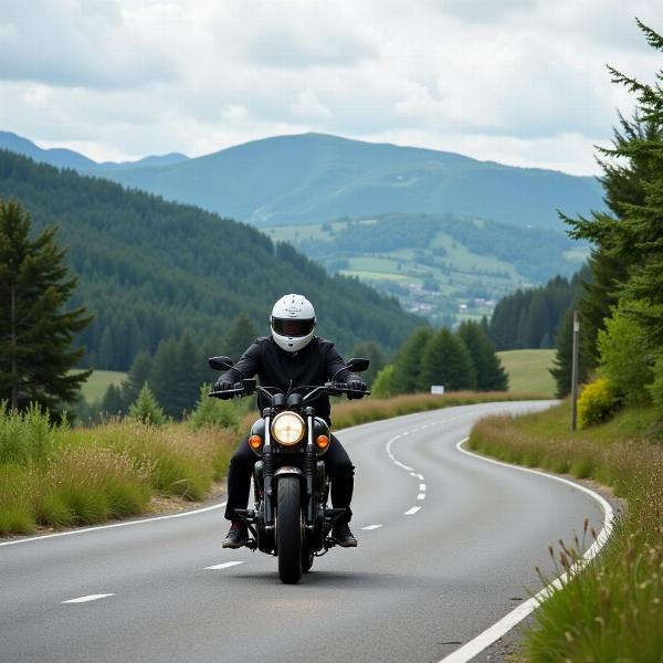 Moto d'occasion sur les routes sinueuses de l'Aveyron