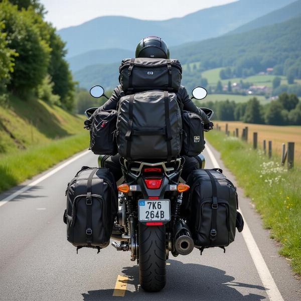 Moto idéale pour le Tour de France avec bagages