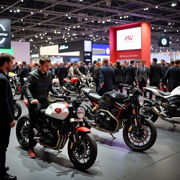 Ambiance vibrante au Salon de la Moto de Paris