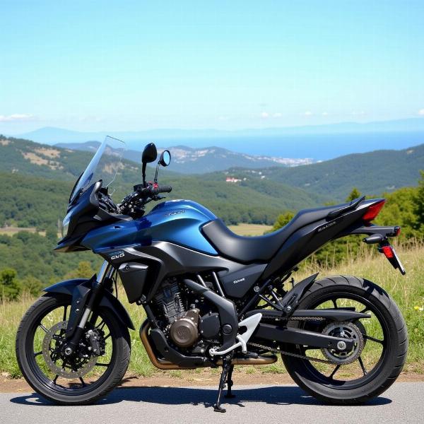 Moto Suzuki sur les routes du Pays Basque