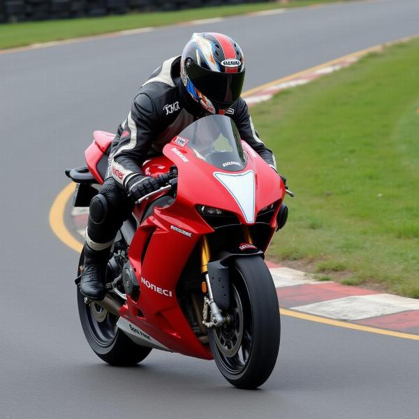 Moto débridée sur circuit fermé